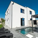 House Maya