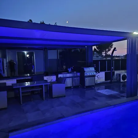 House Maya