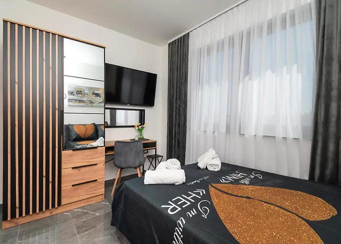 וילה House Maya סרימה