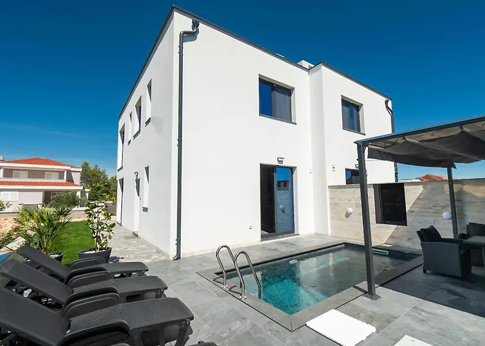 וילה House Maya *